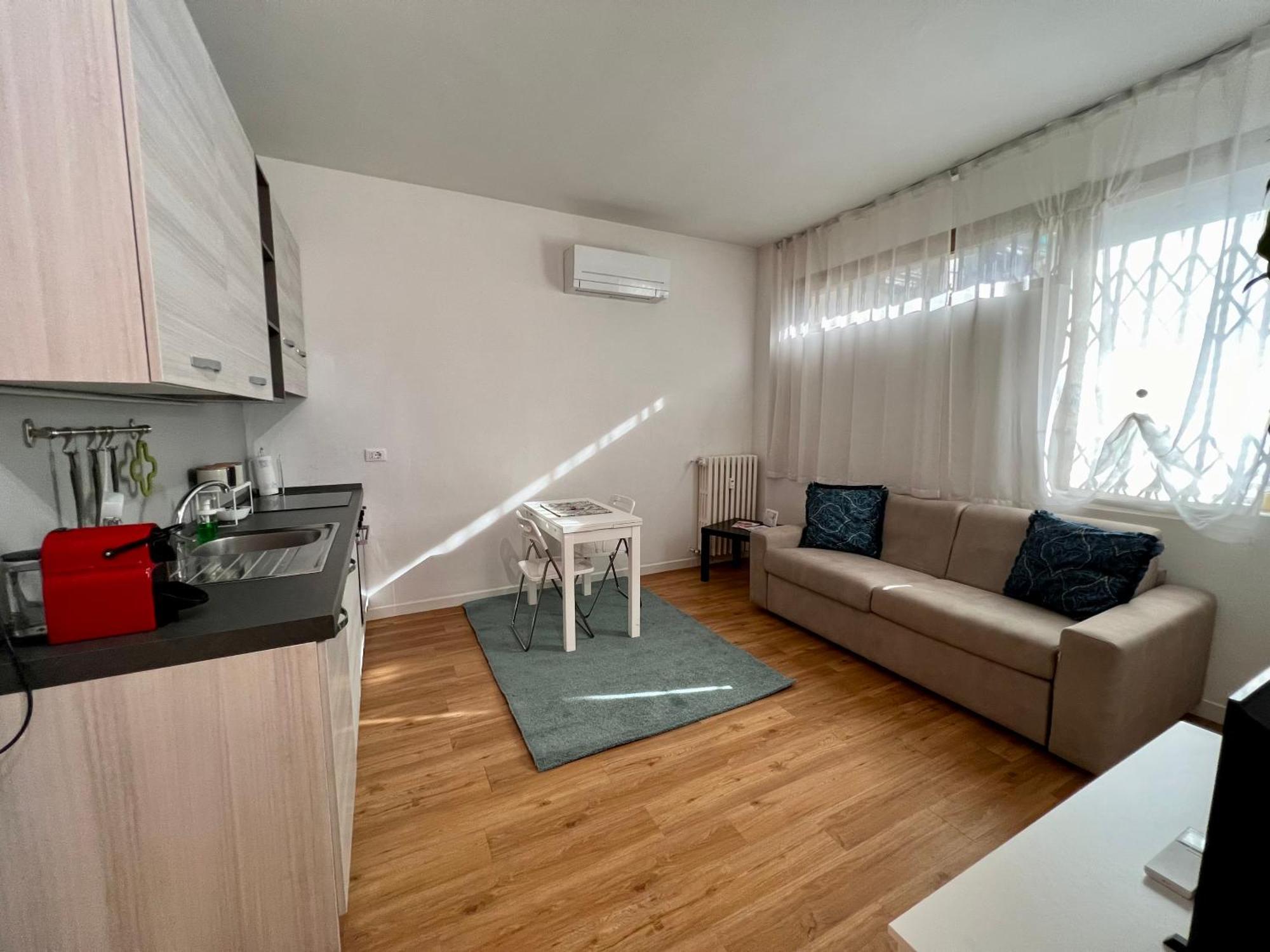 פירנצה Cute Flat - Best Price - Wi Fi - Ac - Tv מראה חיצוני תמונה